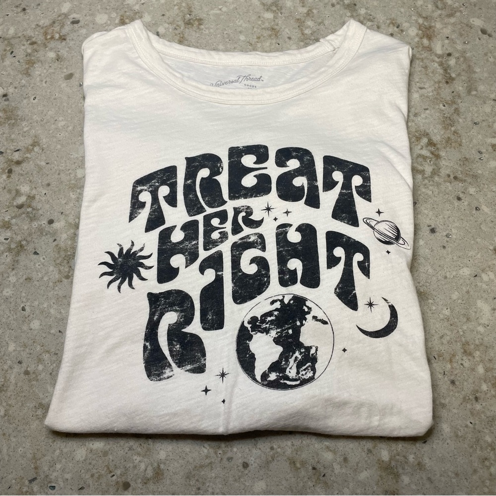 Universal Thread Cream Tee